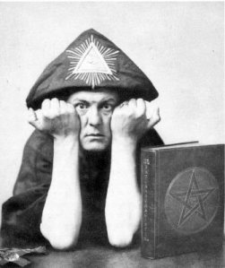 Aleister_Crowley_1310